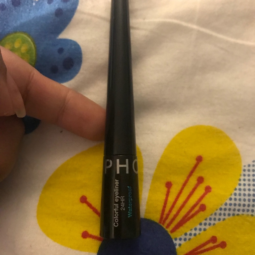 Sephora eyeliner 24hr waterproof ( BLACK LACE)